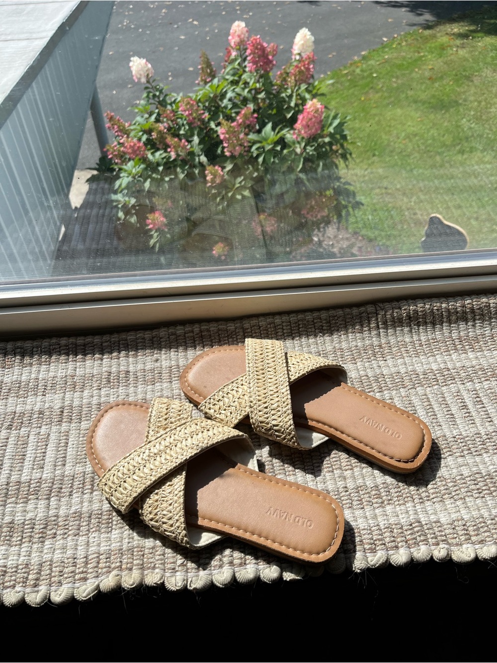 Old Navy Beige Woven Cross-Strap Slide Sandals